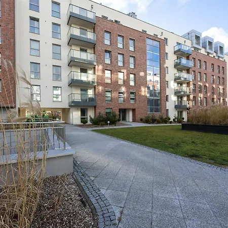 Motlawa River Old By Renters * Gdańsk